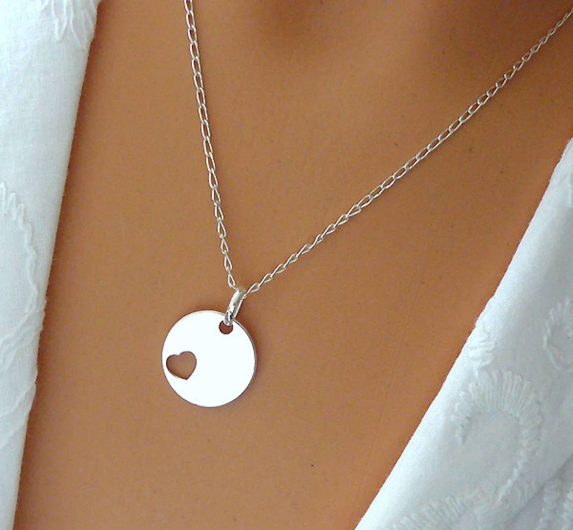 Herz Halskette - Cut Out Silber Liebe Geschenk Freund Schwester Mutter Herz Halskette - Cut Out Silber Liebe Geschenk Freund Schwester Mutter von SaraAndJane