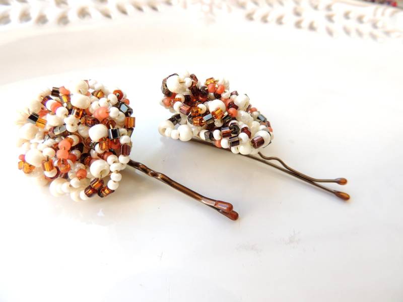 Erstaunliche Perlen Haarnadel, Braut Schleier, Schmuck, Accessoires, Braun Orange Weiße Bobby Pin von SaraAttaliDesign