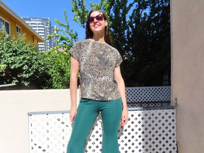 1980Er Jahre Cheetah Top Big Cat Gesicht Print Kurzarm Rundhals Shirt Leopard Animal Beige Khaki Schwarz Bluse Größe Medium/Large - 41 "Brustumfang 1980Er Jahre Cheetah Top Big Cat Gesicht Print Kurzarm Rundhals Shirt Leopard Animal Beige Khaki Schwarz Bluse Größe Medium/Large - 41 "Brustumfang von SaraLouiseVintage