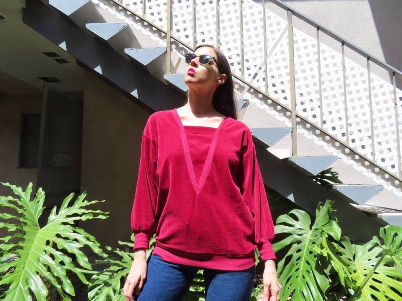 Rückverkauf 1980Er Jahre Velour Sweatshirt Taschen Fuchsia Dunkel Rosa Samt Langarm V-Ausschnitt Pullover Größe Xl Extra Large - 43" Büste Rückverkauf 1980Er Jahre Velour Sweatshirt Taschen Fuchsia Dunkel Rosa Samt Langarm V-Ausschnitt Pullover Größe Xl Extra Large - 43" Büste von SaraLouiseVintage