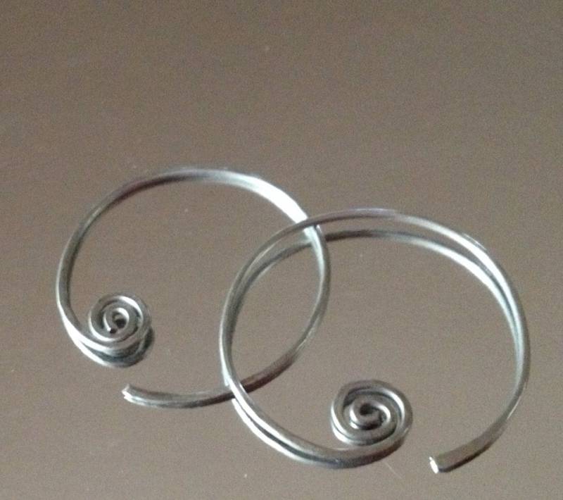 Kleine 1 Zoll Spirale Creolen von SaraMarieJewelry