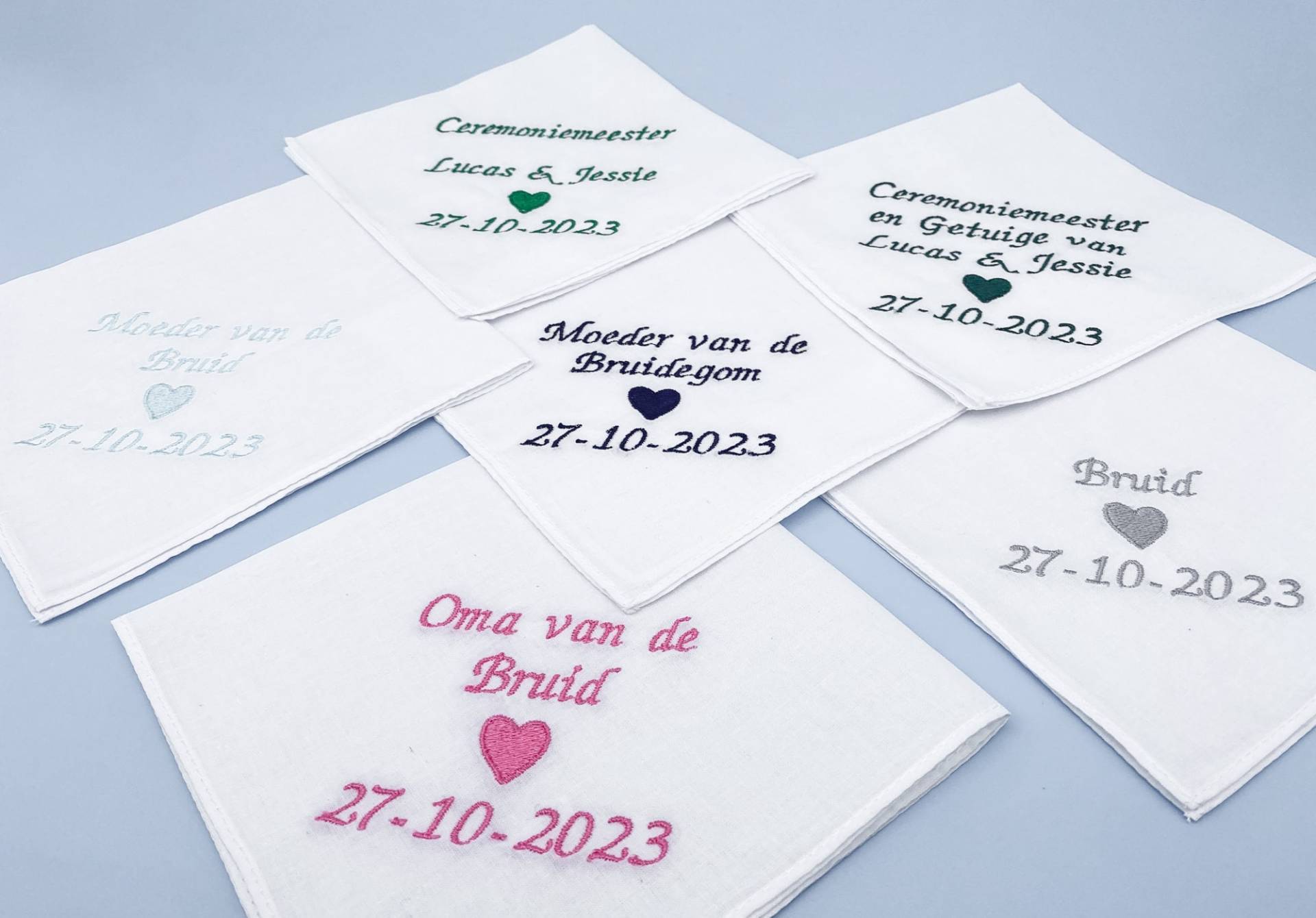 Personalisiertes Taschentuch Aus Baumwolle | Einstecktuch Mit Monogramm Als Geschenk Zum Jahrestag, Geburtstag Oder Zur Hochzeit von SaraOschliesOrganics