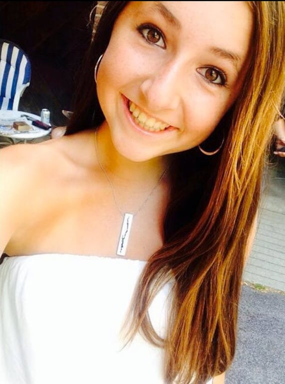 Lake George Lucite Blau Halskette Lake George Lucite Blau Halskette von SaraPfau