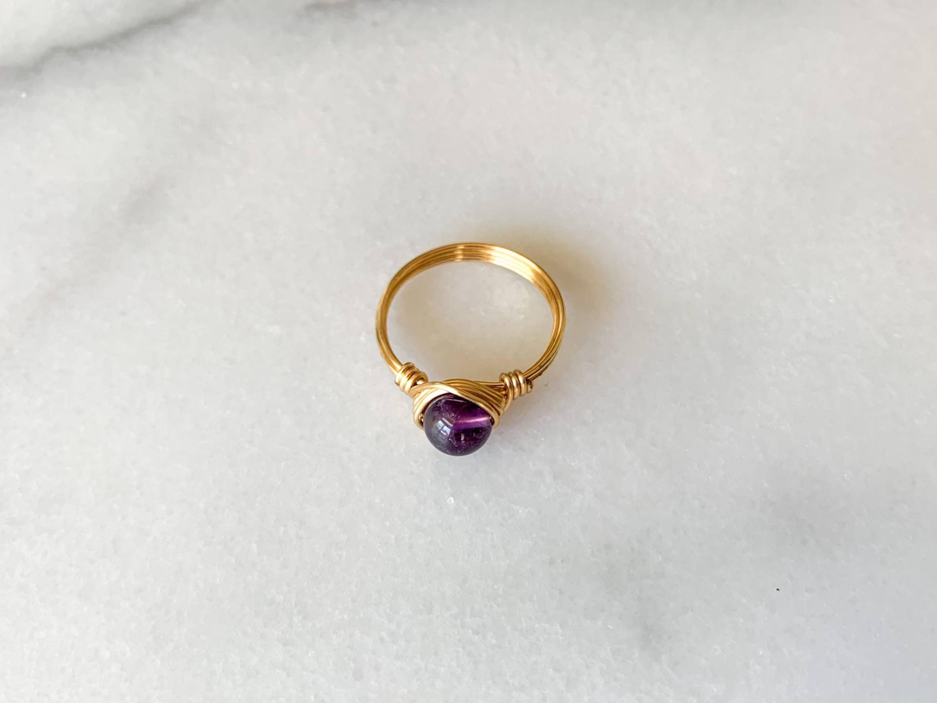 Amethyst-Statement Ring - Draht Gewickelt Februar Birthstone Schmuck Jede Größe in 14K Gold Filled Oder Sterling Silber Amethyst-Statement Ring - Draht Gewickelt Februar Birthstone Schmuck Jede Größe in 14K Gold Filled Oder Sterling Silber von SaraWeberJewelry