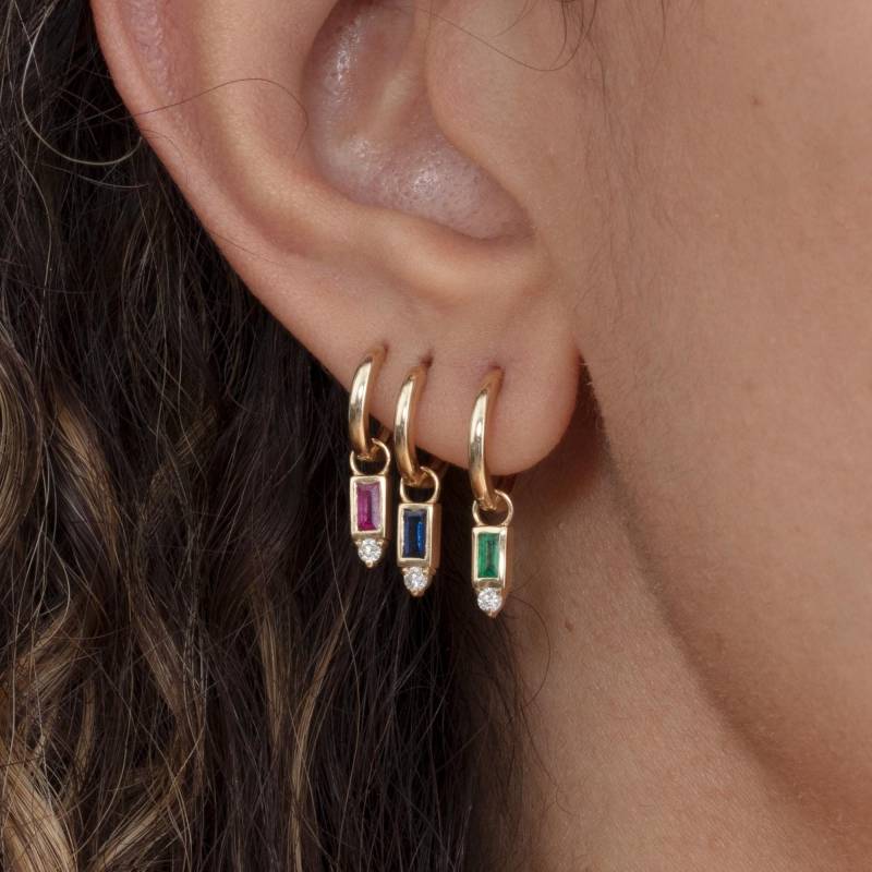 14K Edelstein Ohrring Charme, Smaragd, Rubin, Blauer Saphir Niedlicher Mini Baumeln Mix Und Match, Handgemachter Birthstone Schmuck, Isla von SarahEliseJewelry