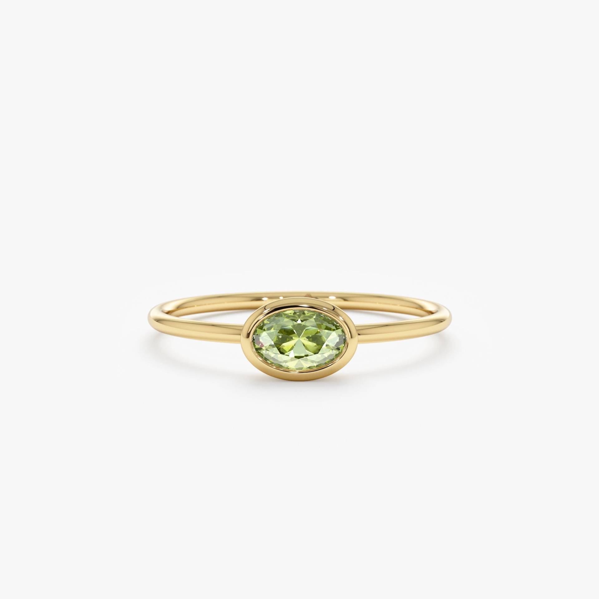 14-Karätiger Peridot-Ring Aus Massivem Gold, Großer Ovaler Peridot, Zargenfassung, August-Geburtsstein, Geburtsstein-Schmuck, Grüner von SarahEliseJewelry