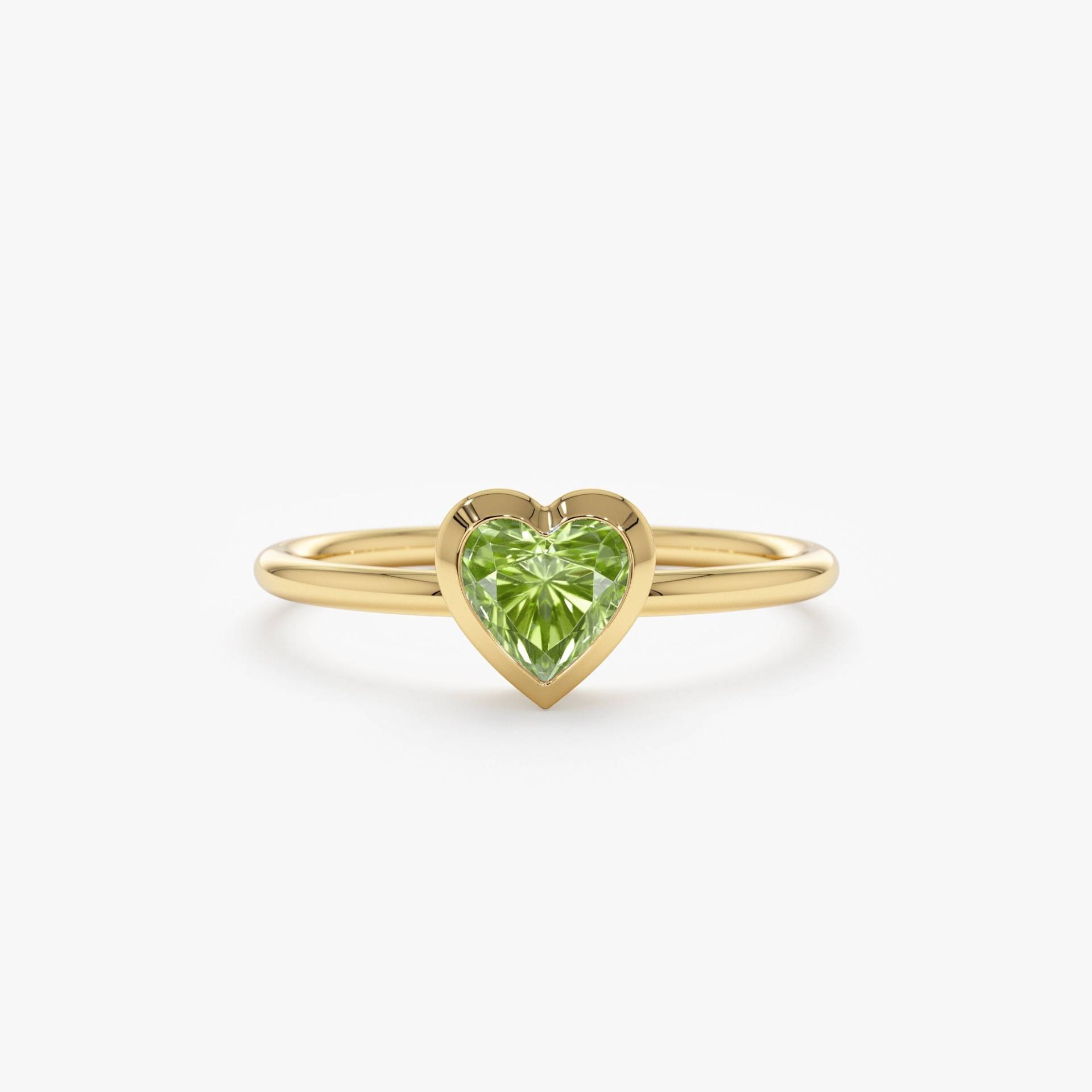 Natürlicher Peridot Ring, Edelstein Herzform Ring. Grüner Schmuck, August Birthstone, Verlobungsring, Stapelbar, Zierlich Entzückend, Aschgrau von SarahEliseJewelry