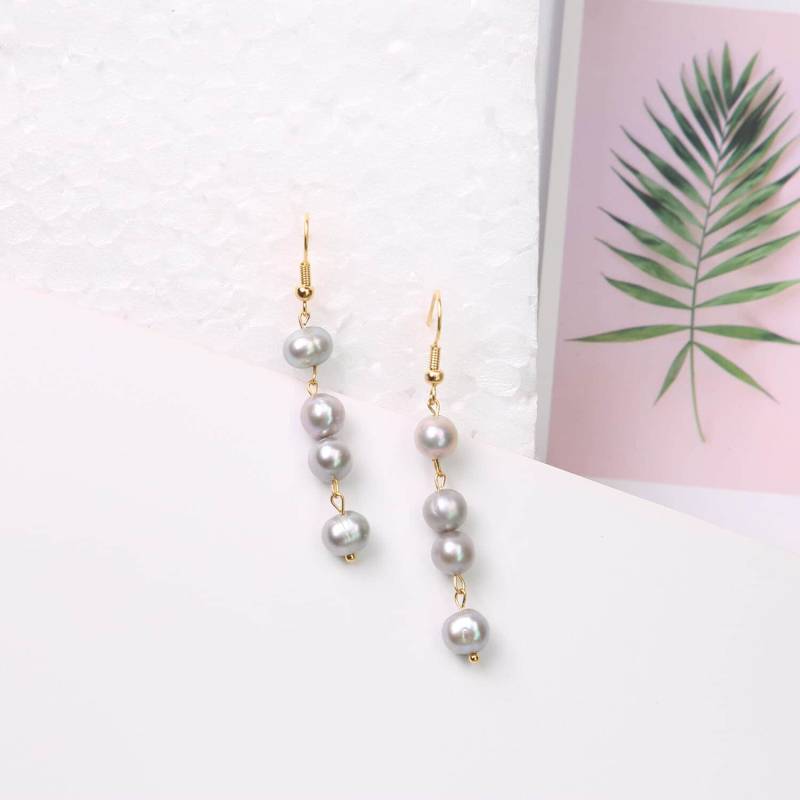 7-8mm Small Gray Pearls Drop Earrings Gold Plated Chain Dangle Hook Ohrringe Elegant Freshwater Near Round Pearl Mädchen von SarahFindings