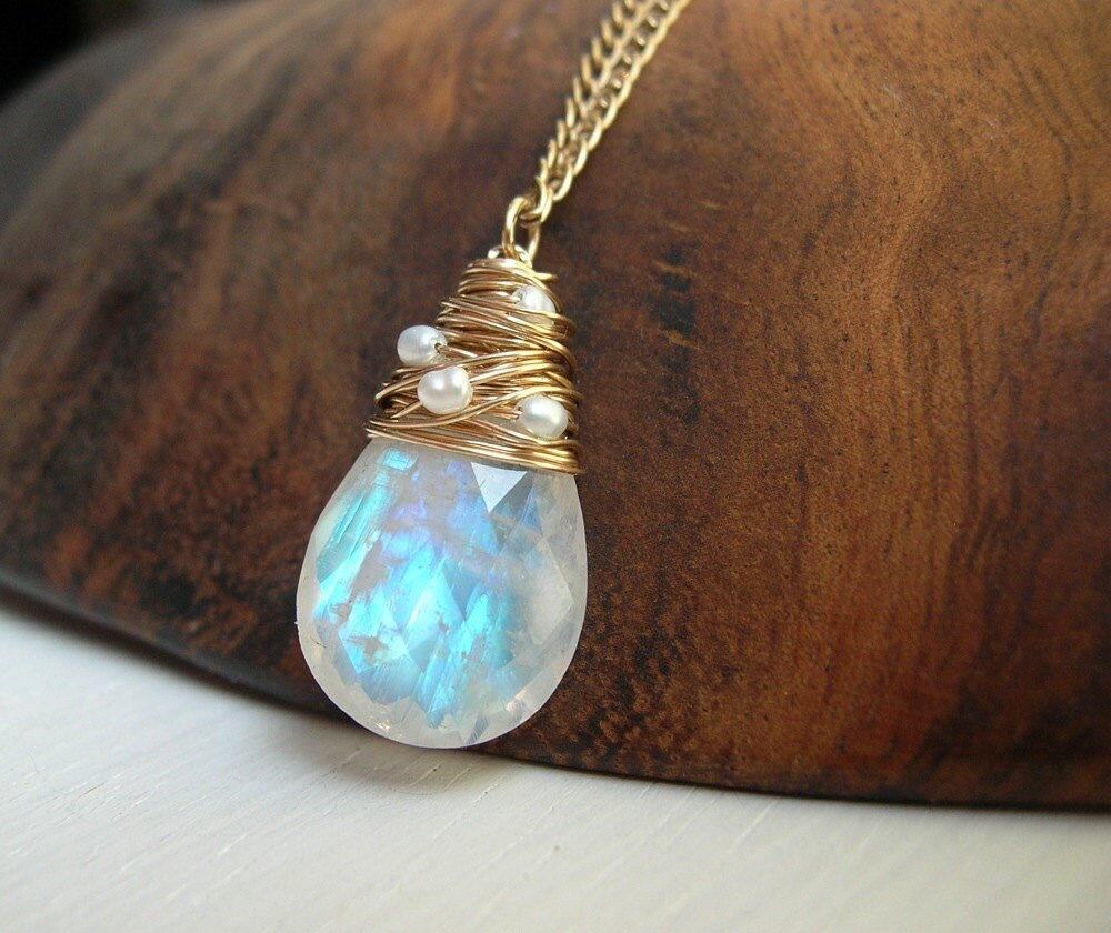 Mondstein Halskette Mit Perlen Gewebt - Juni Geburtsstein Braut Edelstein Anhänger Alternative Mondstein Halskette Mit Perlen Gewebt - Juni Geburtsstein Braut Edelstein Anhänger Alternative von SarahHickeyJewellery