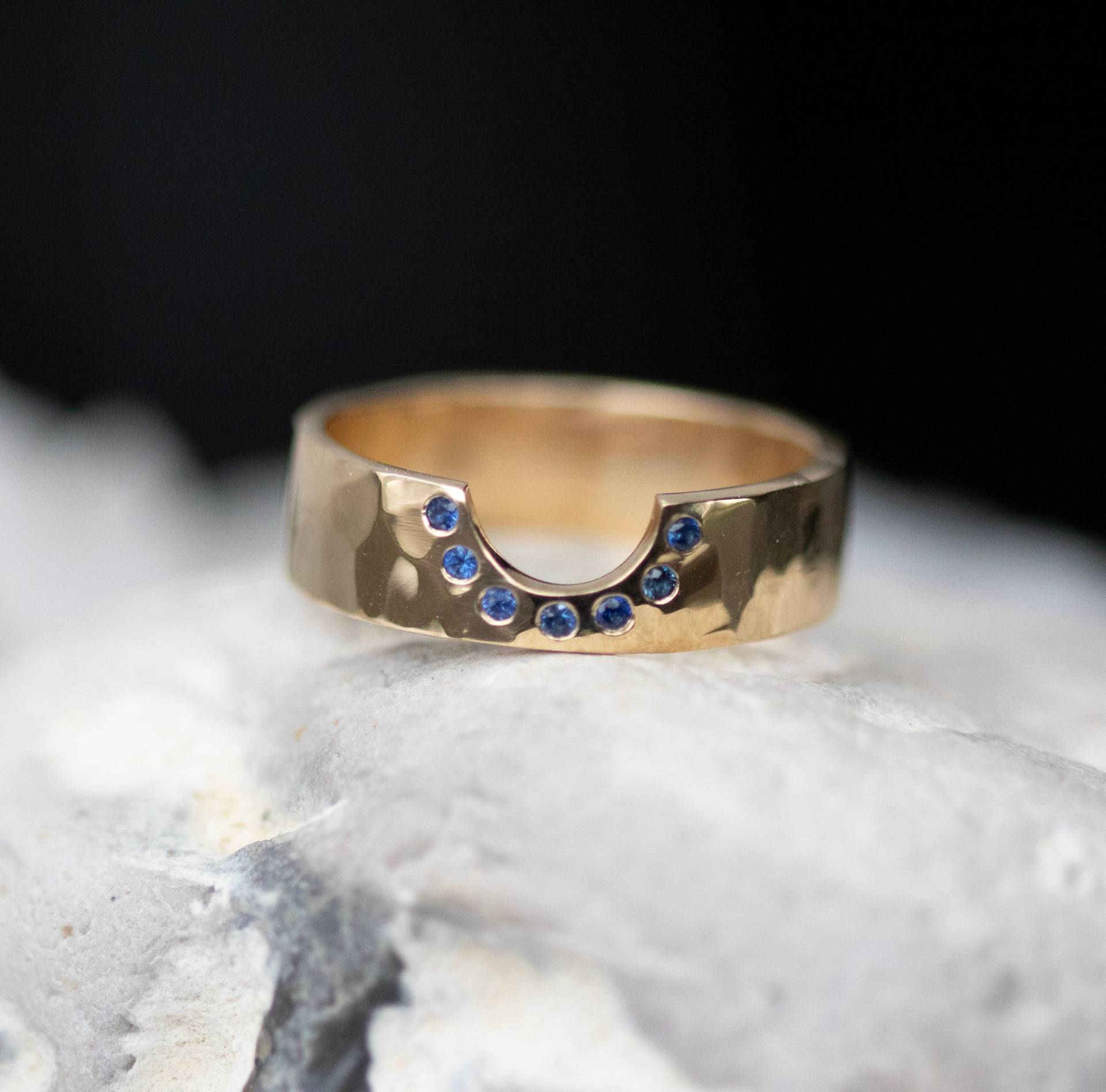 Saphir Gold Ring - Band Hochzeitsring Diamant Ehering Ausgestattet von SarahHickeyJewellery