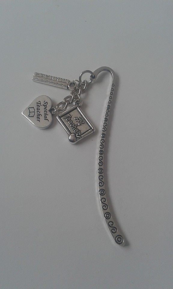 Schlüsselanhänger Für Lehrer, Mama, Kindermädchen, Patin Und Viele Weitere Familienmitglieder Schlüsselanhänger Für Lehrer, Mama, Kindermädchen, Patin Und Viele Weitere Familienmitglieder von SarahJewellery86