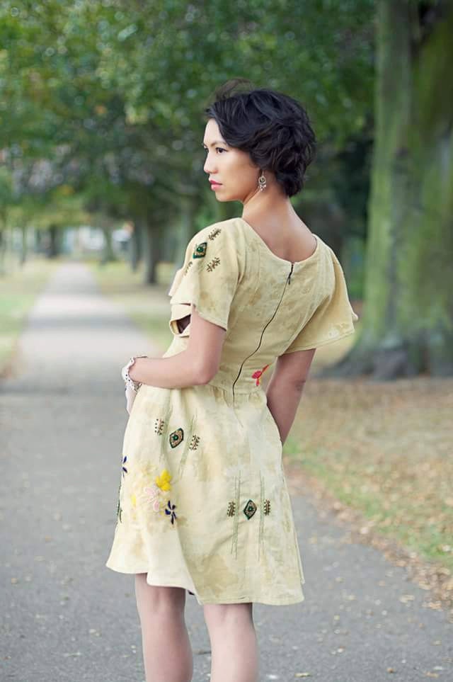 Besticktes Kleid, Tageskleid, Damenkleid, Handbesticktes Handverziertes Sonderanfertigung, Made in Canada Besticktes Kleid, Tageskleid, Damenkleid, Handbesticktes Handverziertes Sonderanfertigung, Made in Canada von SarahLamDesigns