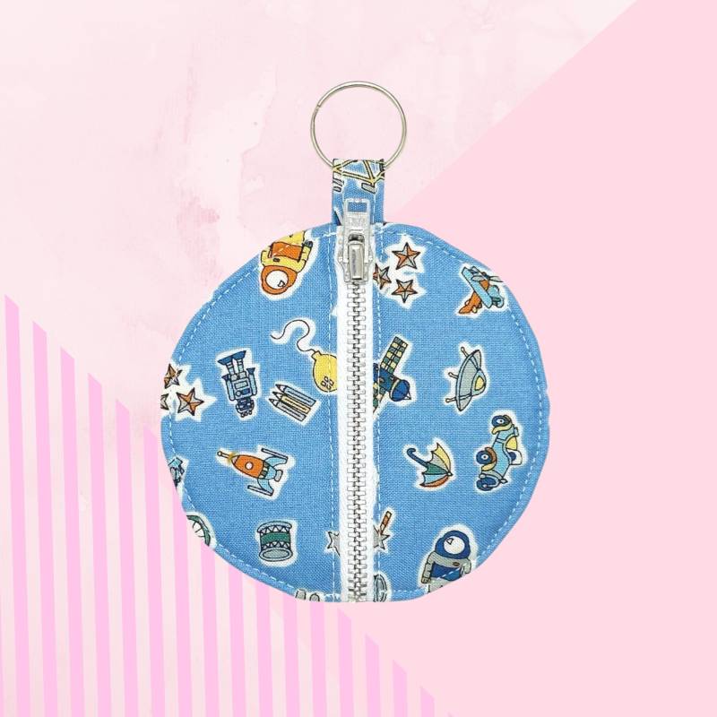 Raum Druck Kopfhörer Fall in Liberty Stoff/Münze Geldbörse - Schlüsselanhänger Fall, Airpods Halter, Beutel, Earbud Träger von SarahLouiseHardwick