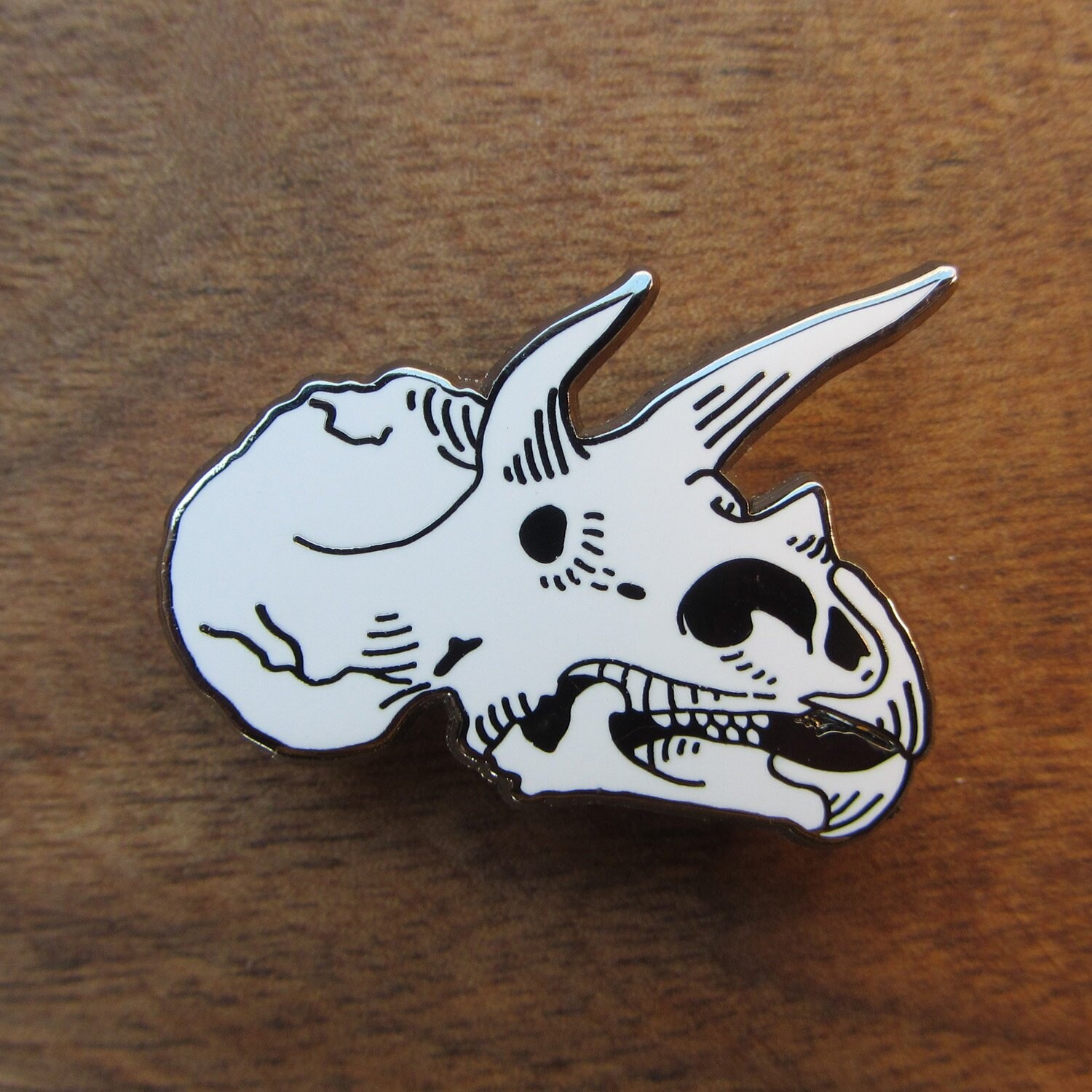 Threehorn Cera-Emaillierte Pines-Triceratops Schädel-Dinosaurier von SarahStringhetta