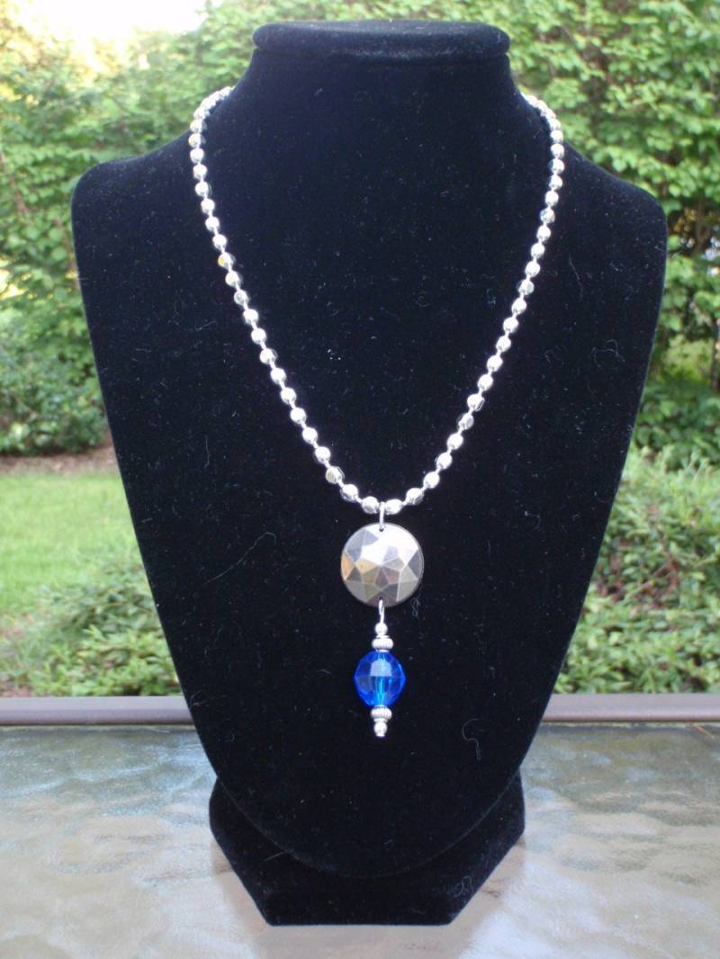 Kugelkette Ziemlich Drop Halskette Mit Blauen Perlen Kugelkette Ziemlich Drop Halskette Mit Blauen Perlen von Sarahmelvi