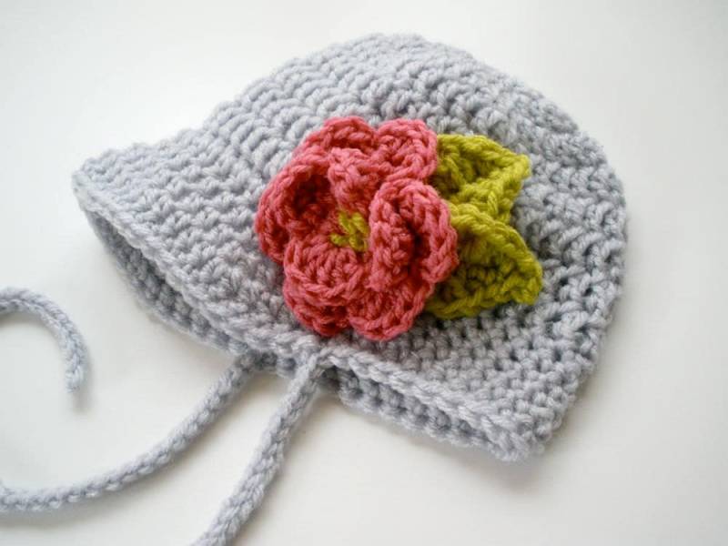 Benutzerdefinierte Häkeln Flapper Baby Mütze Hut Mit Blume - Jeder Größe Farbe von Sarahndipities