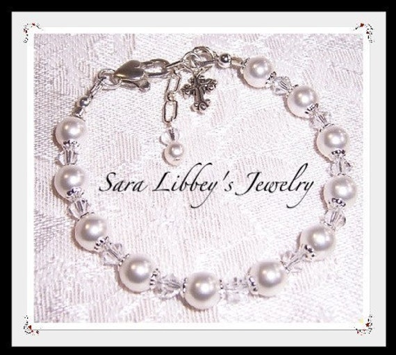 Erstkommunion Oder Blumenmädchen Armband Halskette Und Ohrringe Mit Swarovski Perlen Kristallen Erstkommunion Oder Blumenmädchen Armband Halskette Und Ohrringe Mit Swarovski Perlen Kristallen von Saralibbey