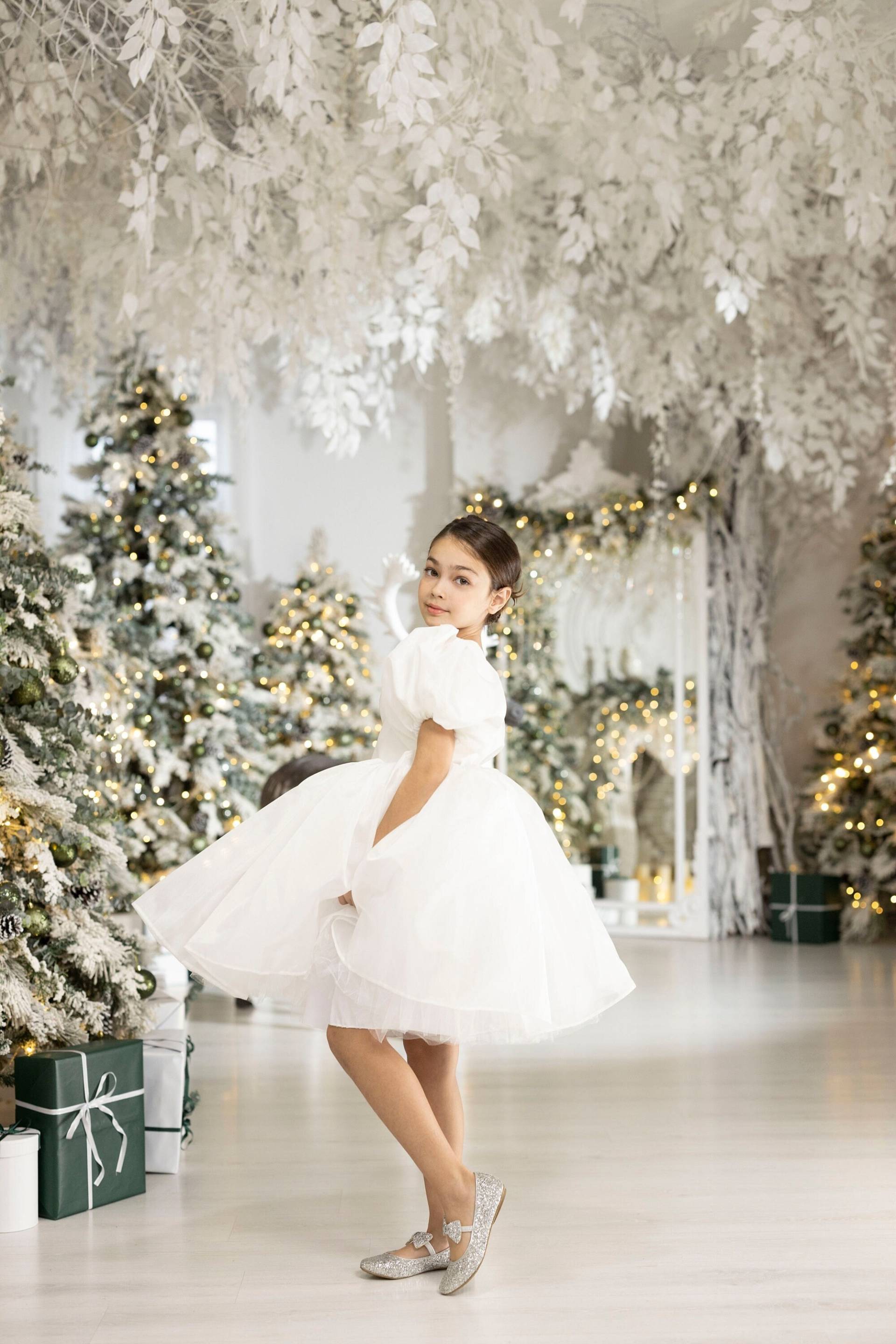 So Geschwollen Blumenmädchen Kleid, Weiß Baby Taufkleid, Taufe Erstkommunion Mädchen Hochzeitskleid Ballon Ärmel Kleid So Geschwollen Blumenmädchen Kleid, Weiß Baby Taufkleid, Taufe Erstkommunion Mädchen Hochzeitskleid Ballon Ärmel Kleid von SaramiaAtelier