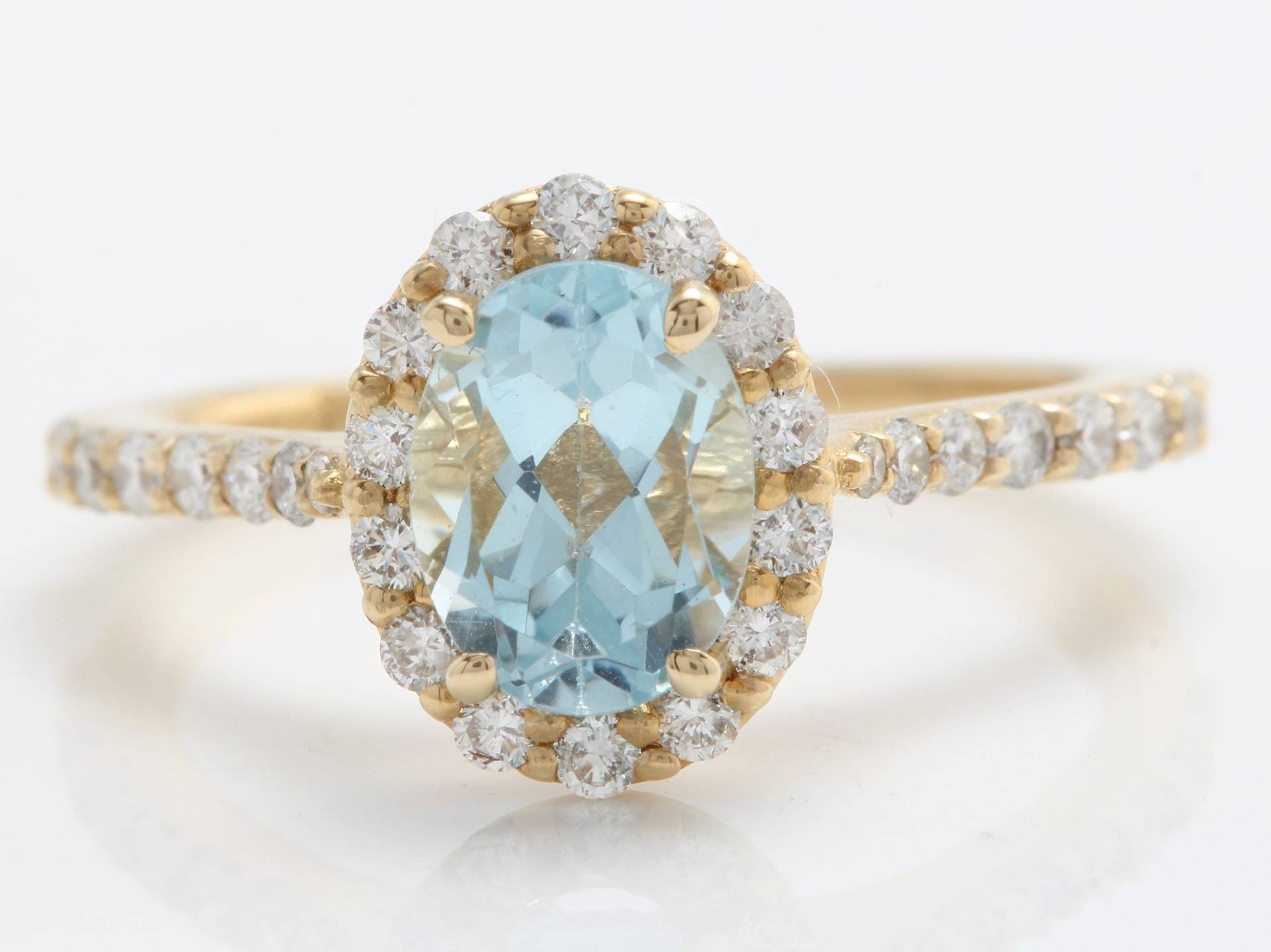 2.05 Karat Natürlicher Blauer Aquamarin Und Diamanten in 14K Massiv Gelbgold Ring von Saranied81