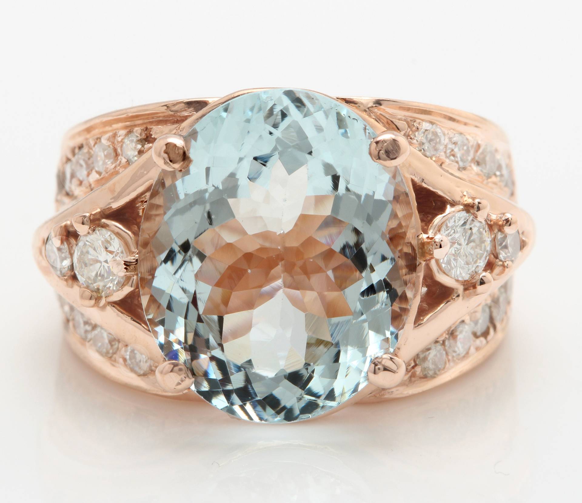 7.89 Karat Natürlicher Blauer Aquamarin Und Diamanten 14K Solider Roségoldring von Saranied81