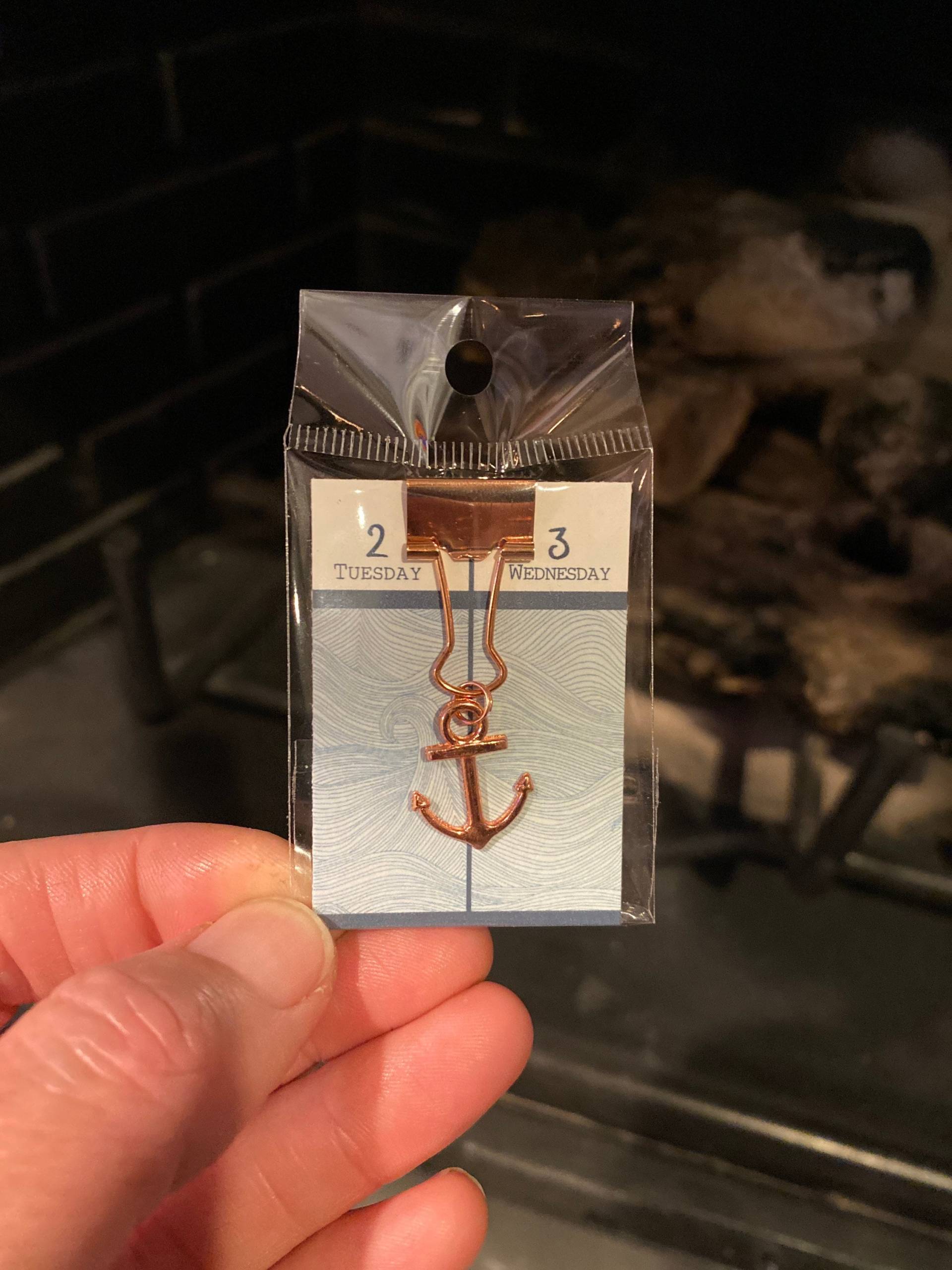 Binder Clip Mit Rosegold Anker Charm Hängend 1stk Idee Planer Familie Fun Geschenk Valentines Meer Sand Boot Binder Clip Mit Rosegold Anker Charm Hängend 1stk Idee Planer Familie Fun Geschenk Valentines Meer Sand Boot von SarasTableCharms19