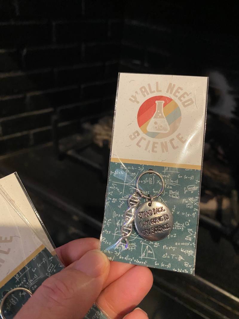 Y'all Need Science Dna Charm Schlüsselanhänger Zipper Pull 1Stk Vier Verschiedene Arten Superpower Genius Lab Frauen Stand Back von SarasTableCharms19