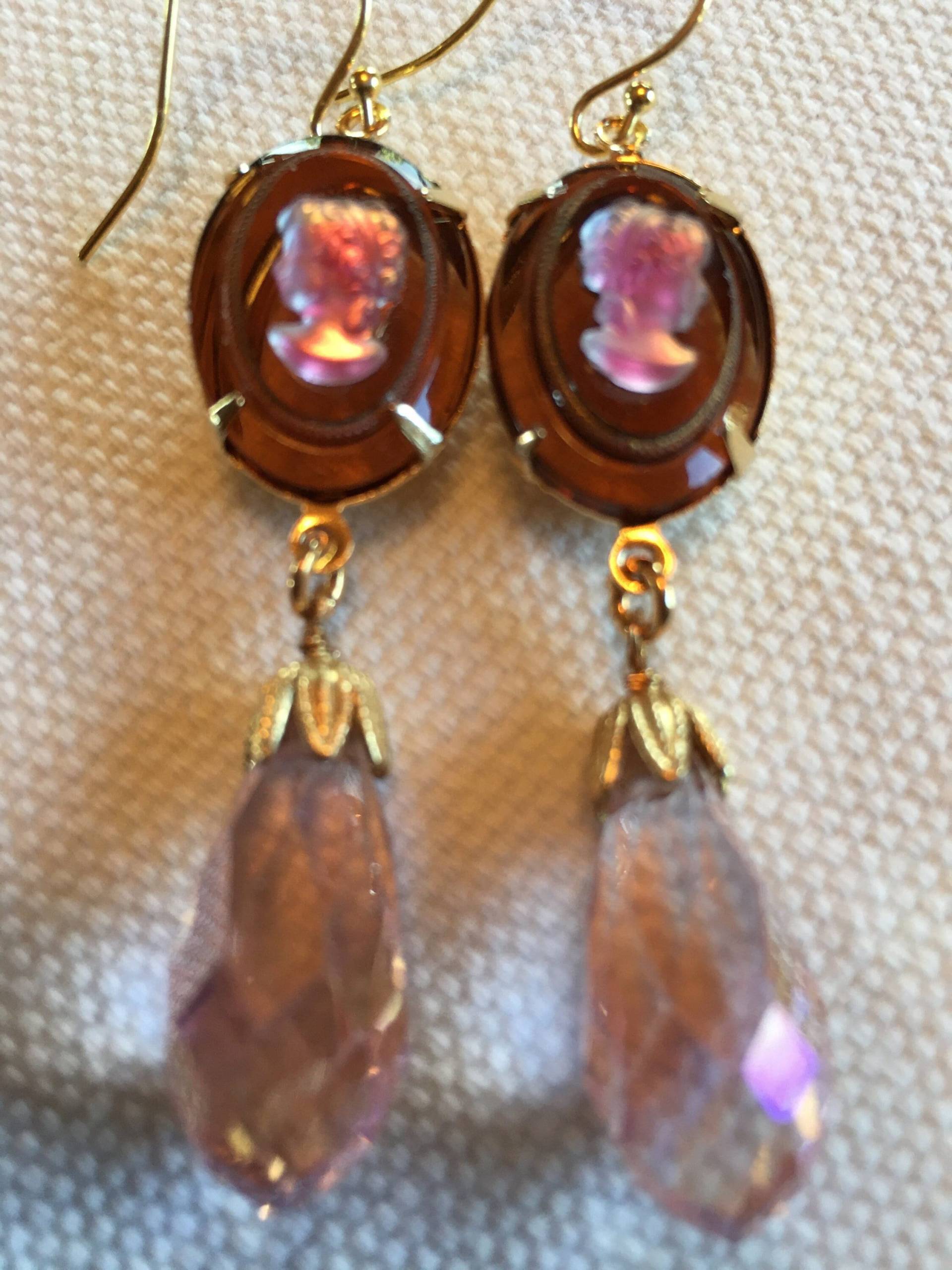 Seltene Vintage Glas Cameo Und Morganit Quarz Ohrringe von SaraswatiBijoux