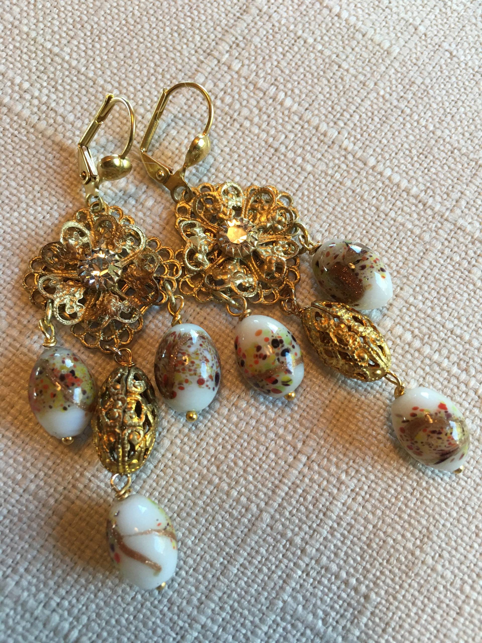 Vintage Swarovski Und Florale Glasperlen-Ohrringe von SaraswatiBijoux