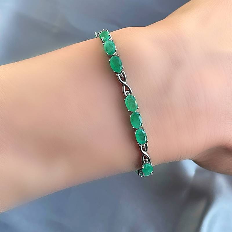 Echtes Smaragd Aaa Qualität Ovales Infinity Silber Verstellbares Schieberarmband von SarayaSilver
