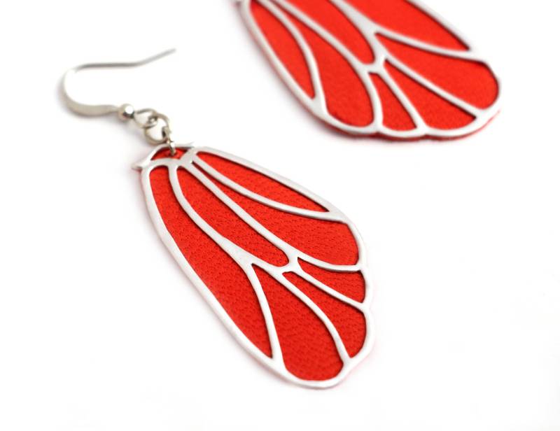 "Butterfly" Roter Zinnober Vergoldete Ohrringe Silber von Sarayana