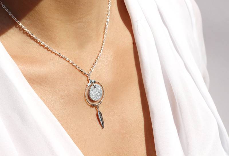 Halskette "Nikiti" - Anhänger Kreis Miyuki Perlen Silber Lammfell Silberne Plume Parure Schmuck Ethno-Chic Halskette "Nikiti" - Anhänger Kreis Miyuki Perlen Silber Lammfell Silberne Plume Parure Schmuck Ethno-Chic von Sarayana