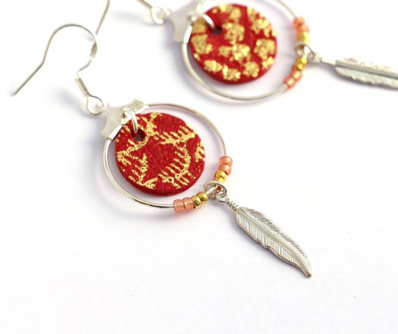 Jetzige Frau Weihnachten - Ohr "Nikiti" Leder Rot-Goldenen Locken, Stift, Silber Vergoldet Jetzige Frau Weihnachten - Ohr "Nikiti" Leder Rot-Goldenen Locken, Stift, Silber Vergoldet von Sarayana