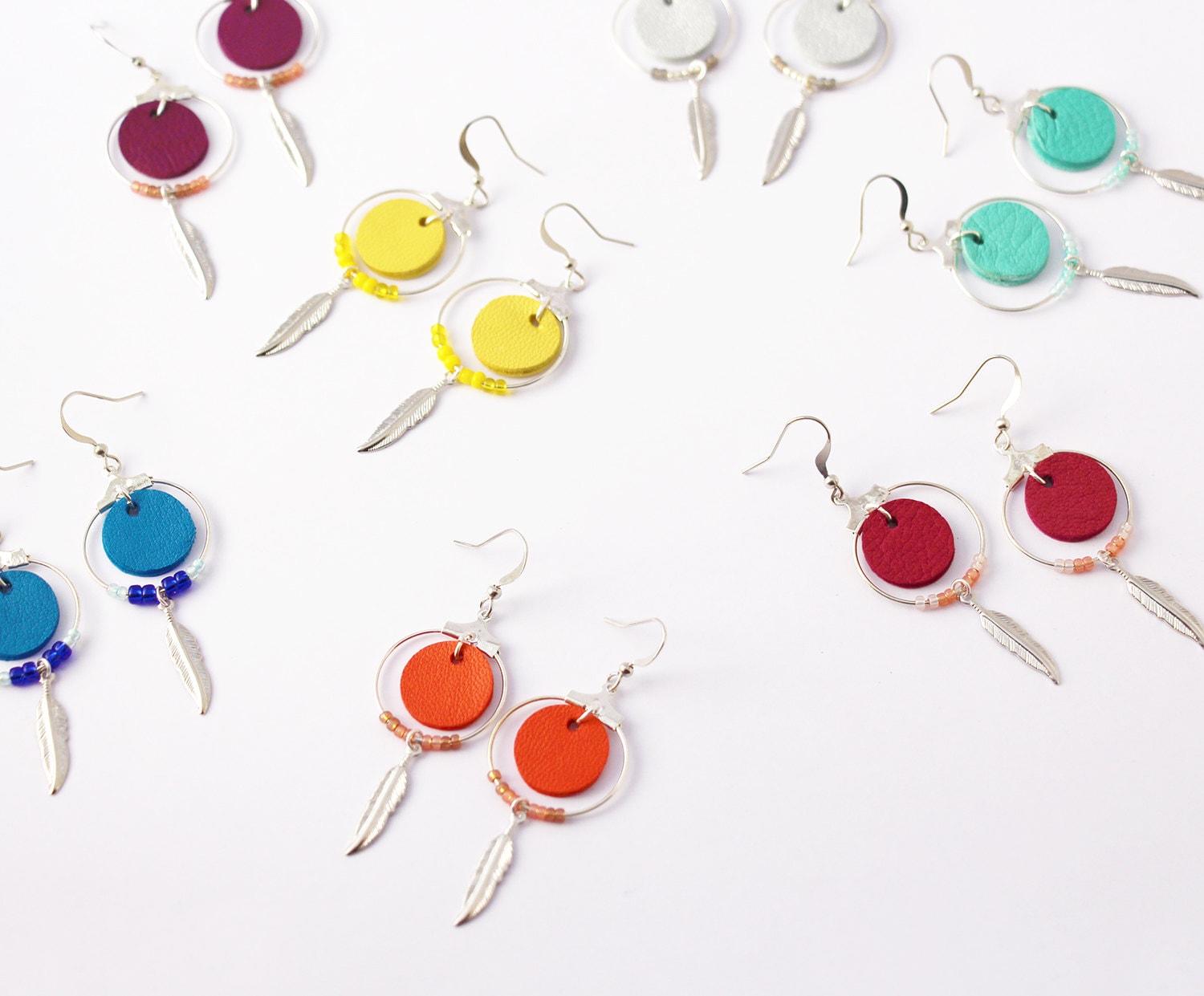 Ohrringe "Nikiti" - Kreis Lila Leder Silber Stift Mini Creole Ethno-Chic-Böhmisch-Chic Bunte Ohrringe "Nikiti" - Kreis Lila Leder Silber Stift Mini Creole Ethno-Chic-Böhmisch-Chic Bunte von Sarayana