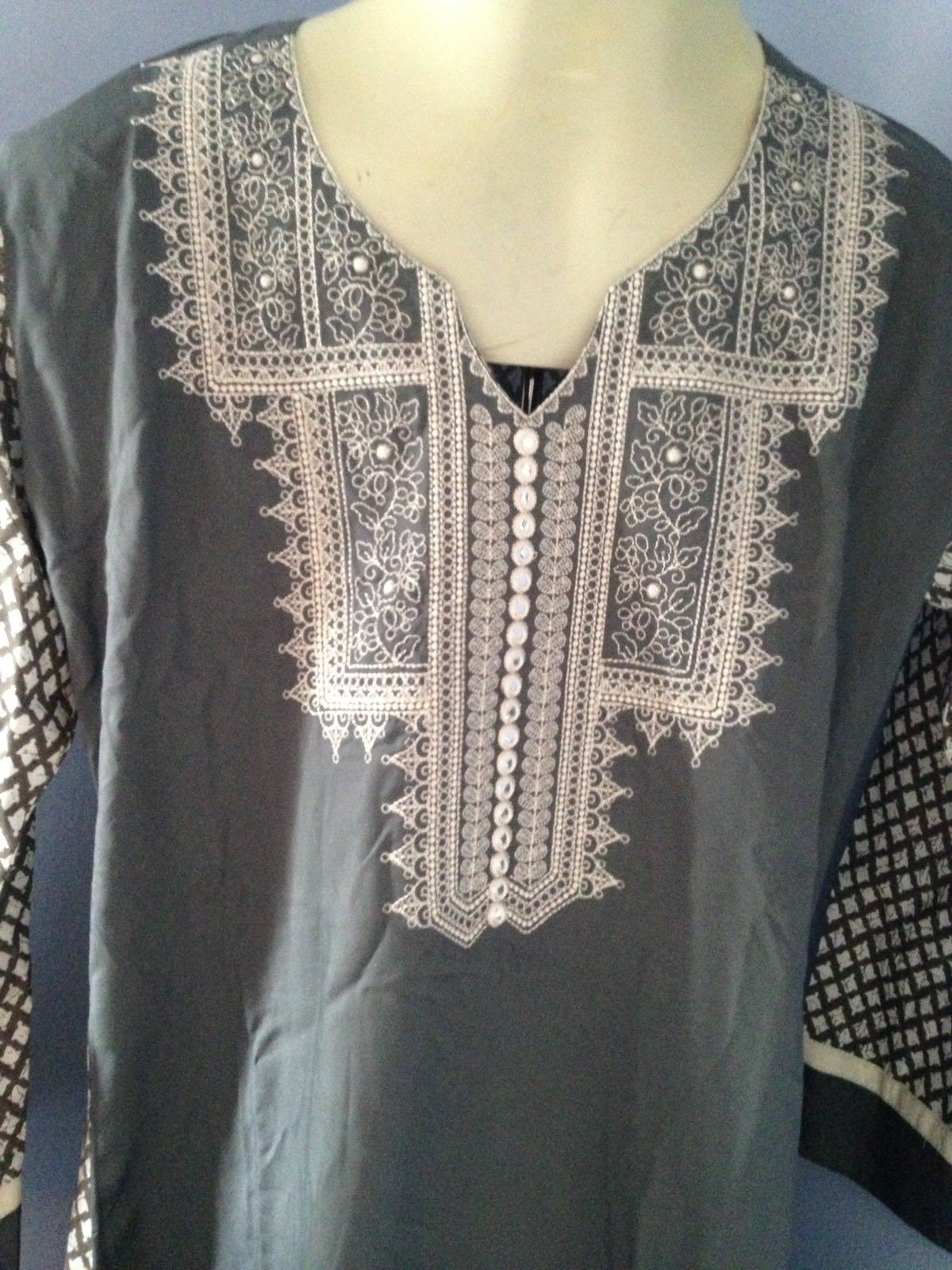 Soft Cotton Damen Kurta Set Soft Cotton Damen Kurta Set von SareeCorner