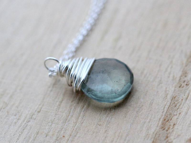 Aquamarin Silberkette, Gold Oder Rose, März Birthstone Anhänger, Minimalist Dainty Edelstein Anhänger Aquamarin Silberkette, Gold Oder Rose, März Birthstone Anhänger, Minimalist Dainty Edelstein Anhänger von SaressaDesigns