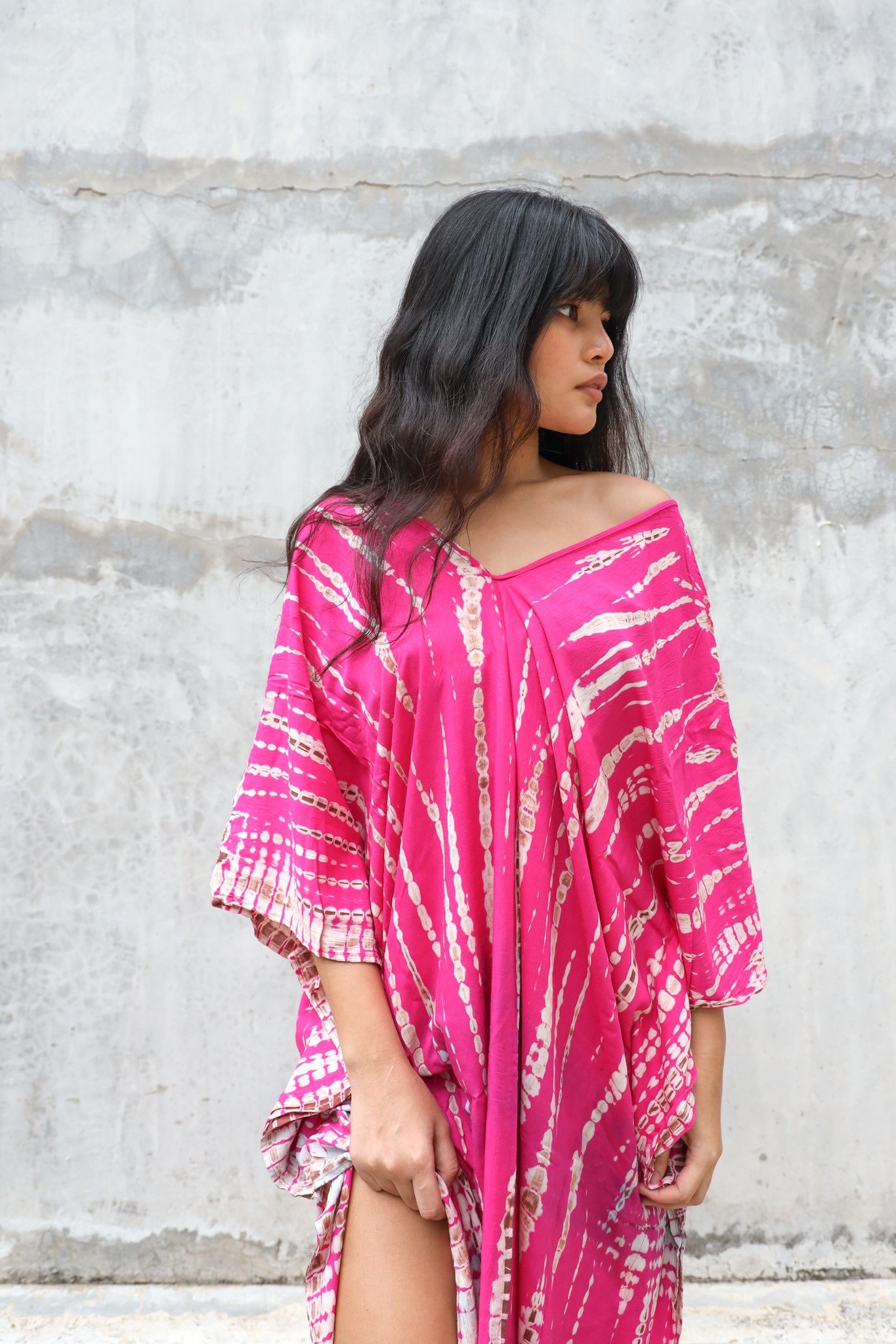 Hot Pink Tie Dye Kaftan Kleid, Langes Rayon Boho Für Frauen, Maxi-strandkleid, Ressort Langer Hot Pink Tie Dye Kaftan Kleid, Langes Rayon Boho Für Frauen, Maxi-strandkleid, Ressort Langer von SaronaLane