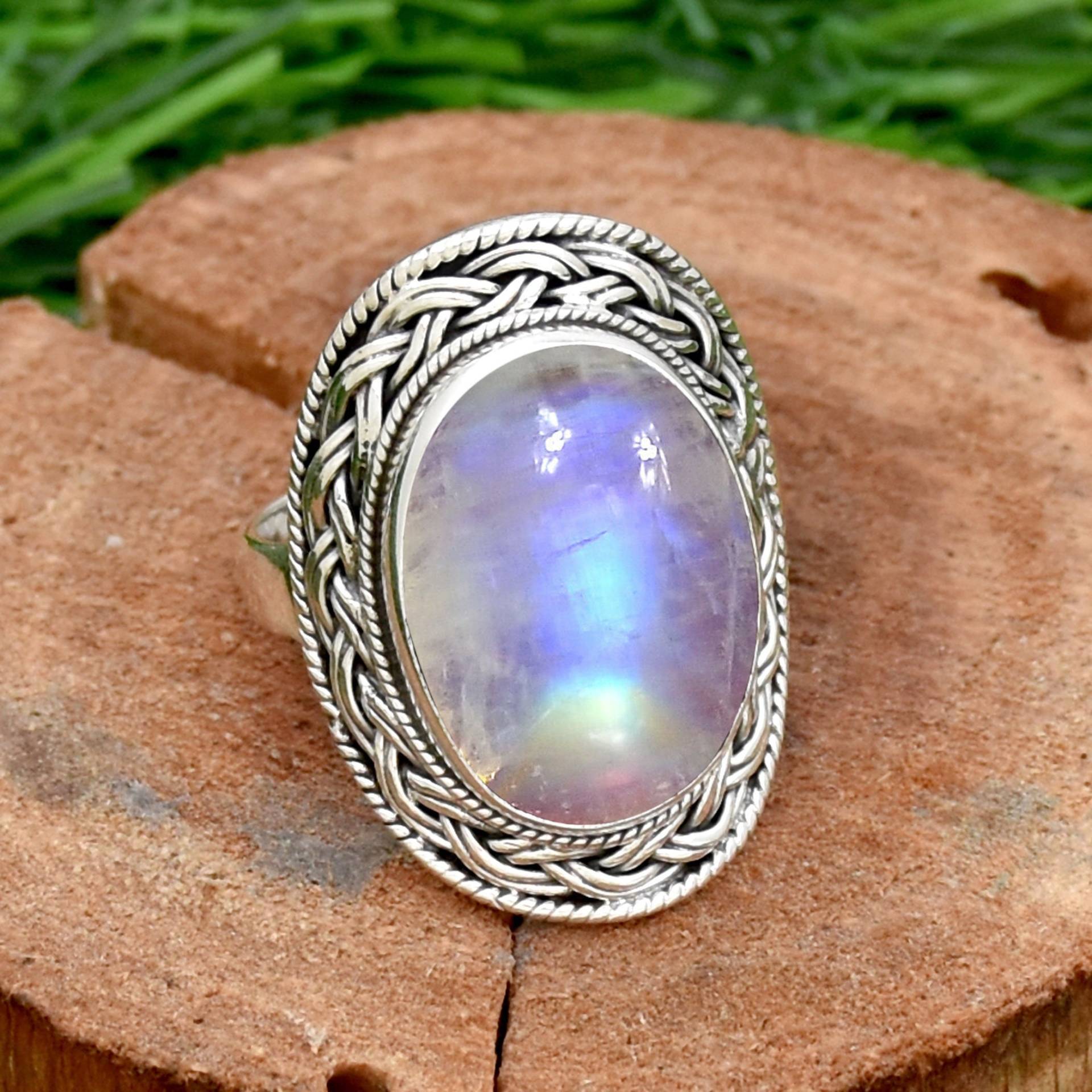 Natürlicher Mondstein Ring, 925 Sterling Silber Auffälliger Regenbogen Design Handgemachter Geburtsstein Geschenk Für Sie von SasilverGems