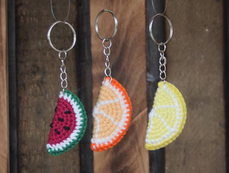 Gehäkelte Schlüsselanhänger; Häkeltiere; Orange; Zitrone; Melone; Sommeranhänger Gehäkelte Schlüsselanhänger; Häkeltiere; Orange; Zitrone; Melone; Sommeranhänger von SaskiasHappyCrochet