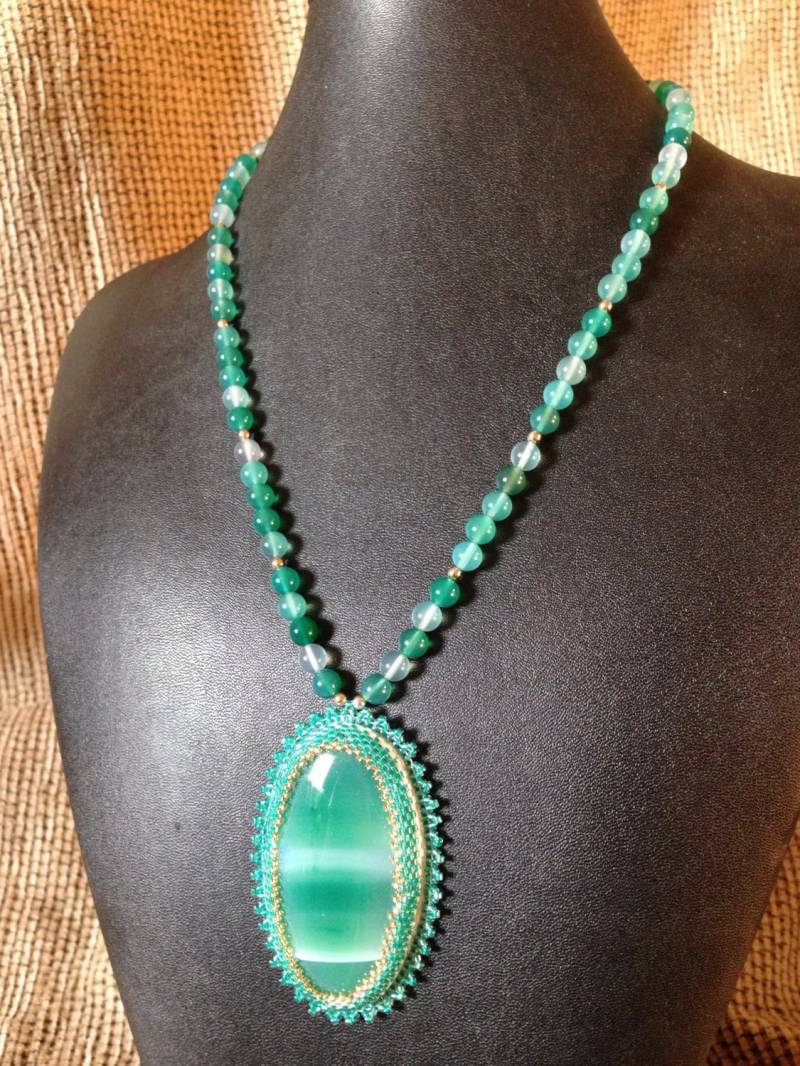 Grüner Achat Und 14Kt Gold Gefüllt Perlen Halskette von SassandBlingDesigns