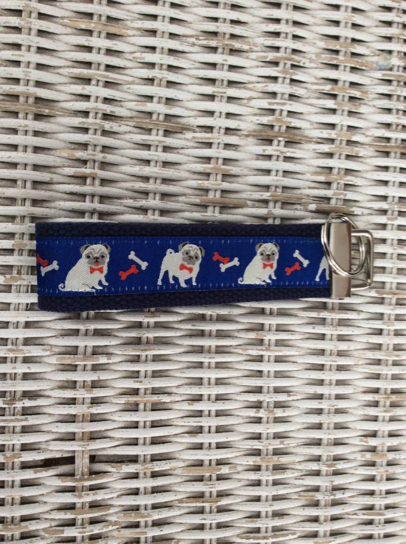 Blauer Mops Hund Schlüsselanhänger - Hunde Geschenk Für Frauen Geschenke Lehrer Hundeliebhaber von Sassygirlheadbands