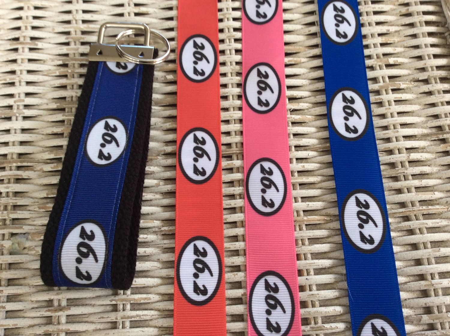 Marathon Schlüsselanhänger, Frauen Lauf Geschenk Für Frauen, Geschenke Sie, Accessoires, Mama Marathon Schlüsselanhänger, Frauen Lauf Geschenk Für Frauen, Geschenke Sie, Accessoires, Mama von Sassygirlheadbands