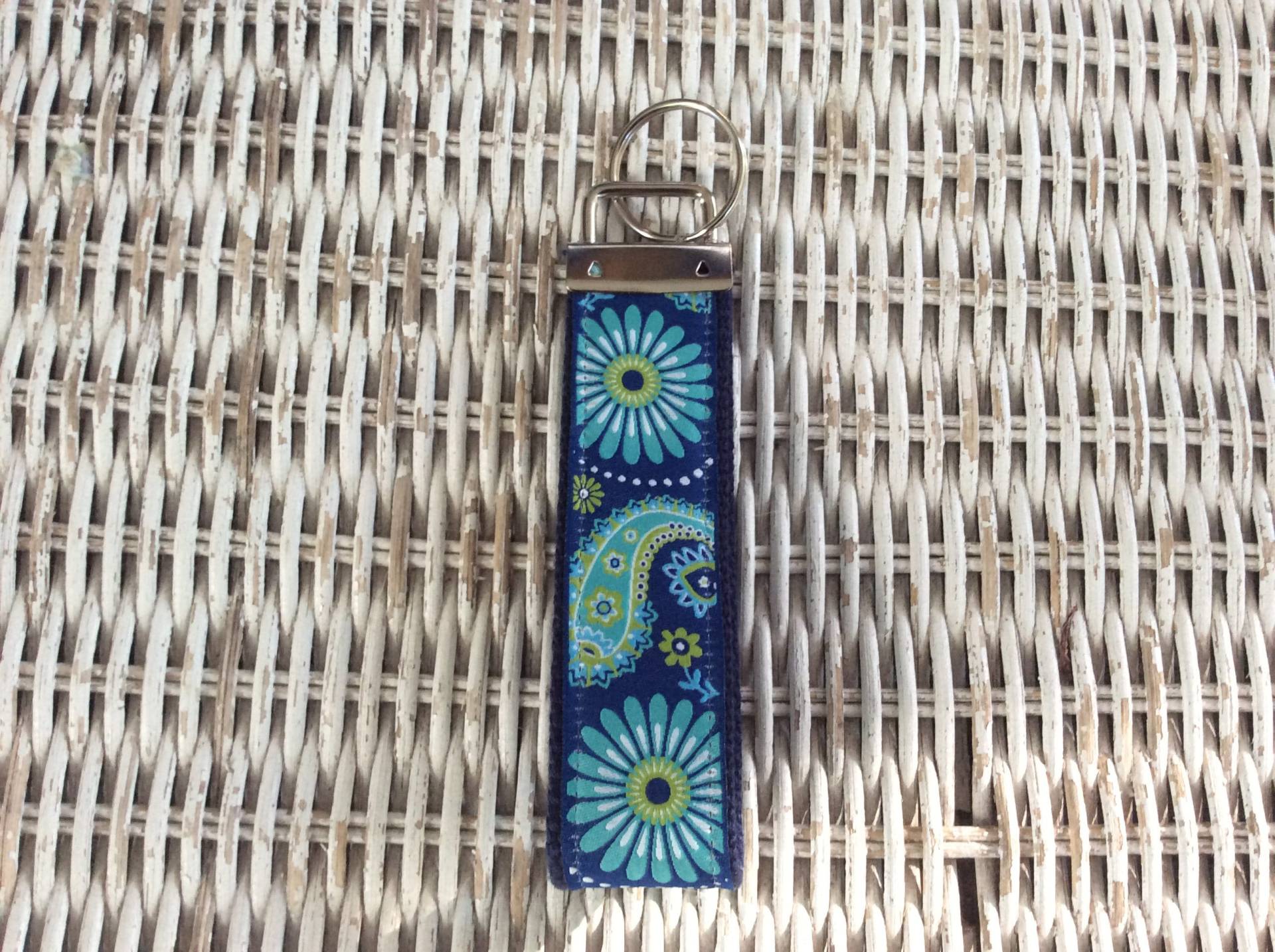 Paisley Blume Schlüsselanhänger, Schlüsselanhänger Für Frauen, Niedliche Blumen Geschenk, Lehrer Benutzerdefinierte Armband, Frauen Paisley Blume Schlüsselanhänger, Schlüsselanhänger Für Frauen, Niedliche Blumen Geschenk, Lehrer Benutzerdefinierte Armband, Frauen von Sassygirlheadbands