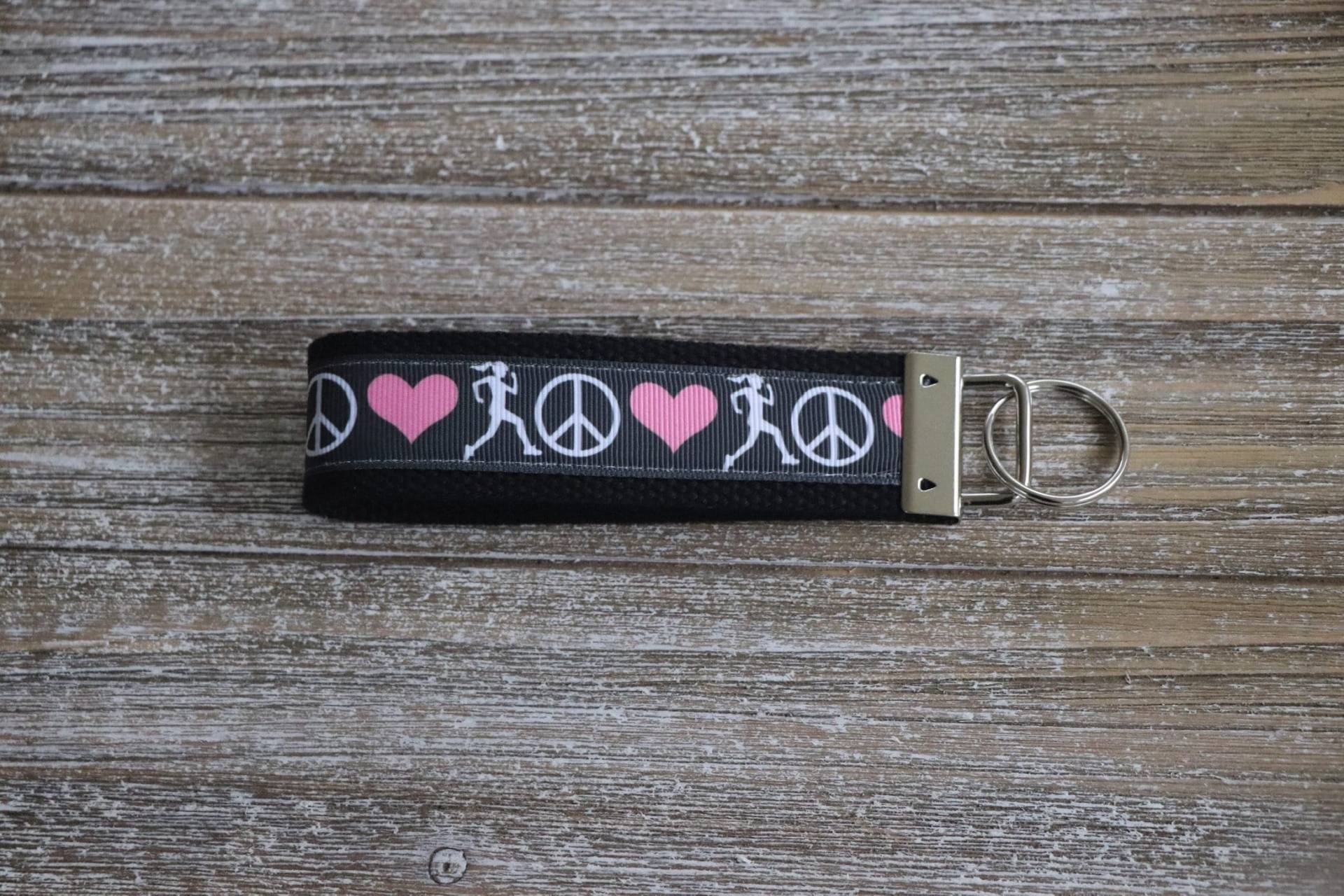 Peace Love Run Schlüsselanhänger - Laufender Für Frauen Laufen Beste Lehrer Geschenke Accessoire Peace Love Run Schlüsselanhänger - Laufender Für Frauen Laufen Beste Lehrer Geschenke Accessoire von Sassygirlheadbands