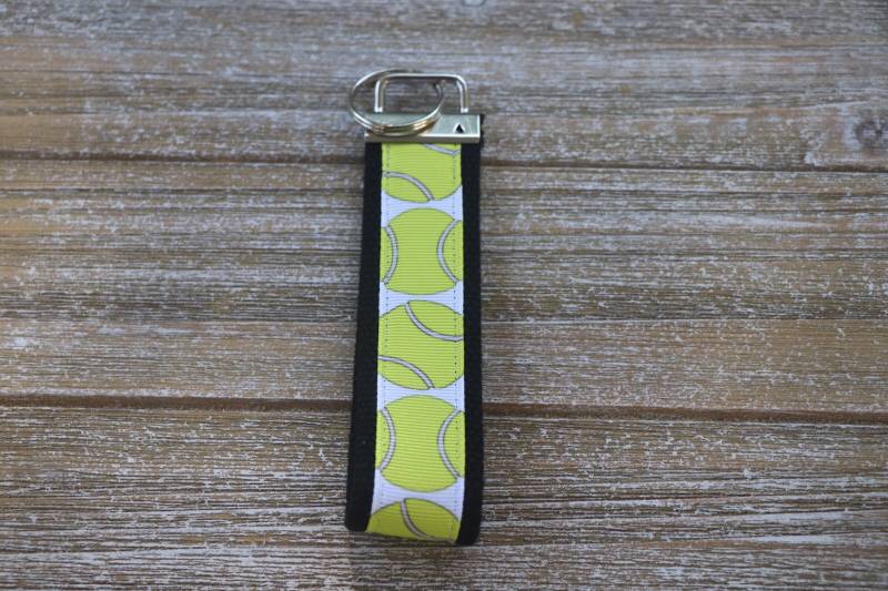 Tennisball Schlüsselbänder, Tennis Geschenke, Zubehör, Frau Schlüsselanhänger, Benutzerdefinierte Coole Süße Schlüsselhalter von Sassygirlheadbands