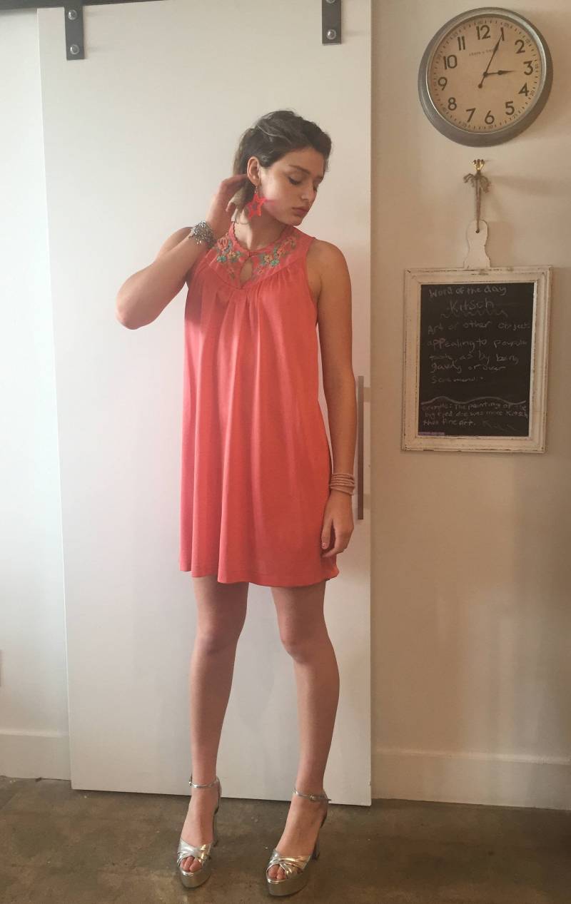 Lachs Rosa Slip Kleid von Sassypantsvintage23