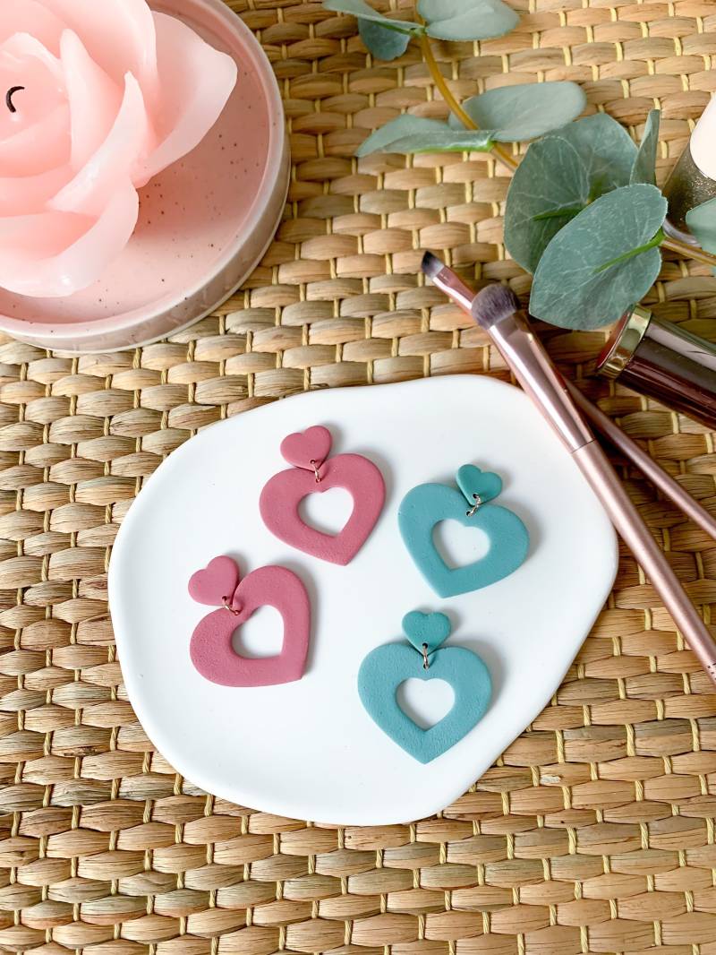 Damen Ohrringe in Herzform | Ohrstecker Einfarbig Matt Herzohrringe Valentinstag Mint Und Altrosa Aus Polymer Clay Statement von SasuBags
