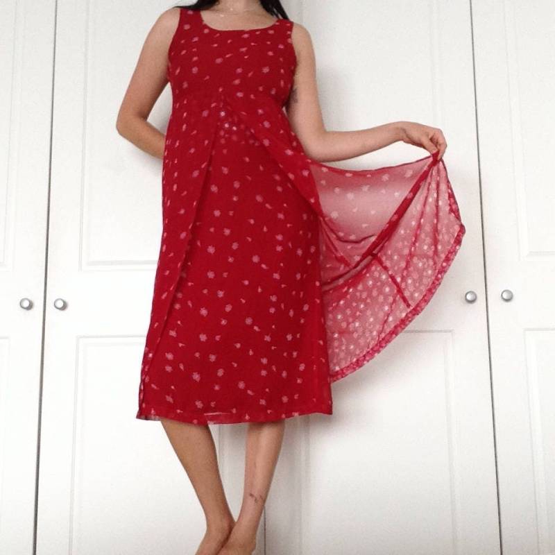Rot Chiffon Vintage Maxi Kleid Rot Chiffon Vintage Maxi Kleid von SatsumaStore
