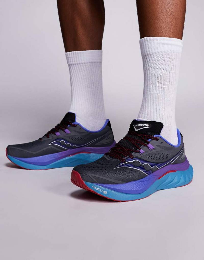 Saucony - Endorphin Speed 4 - Lauf-Sneaker in der Farbe Shadow-Bunt von Saucony