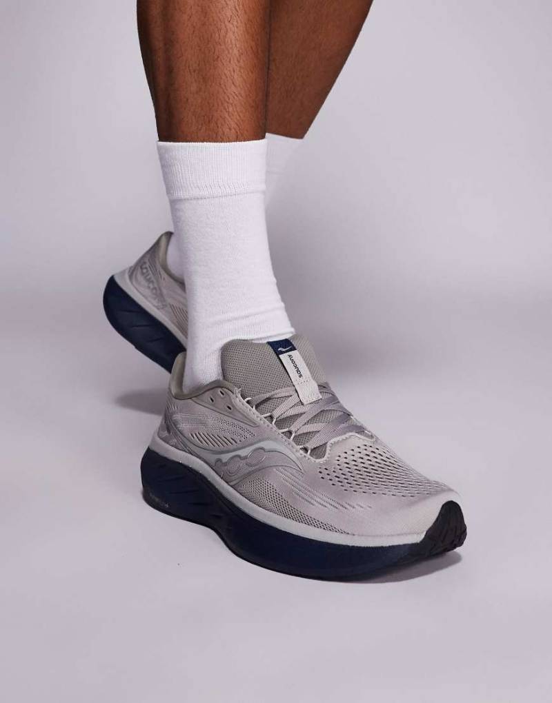 Saucony - Ride 18 - Lauf-Sneaker in Taube und Marineblau-Grau von Saucony