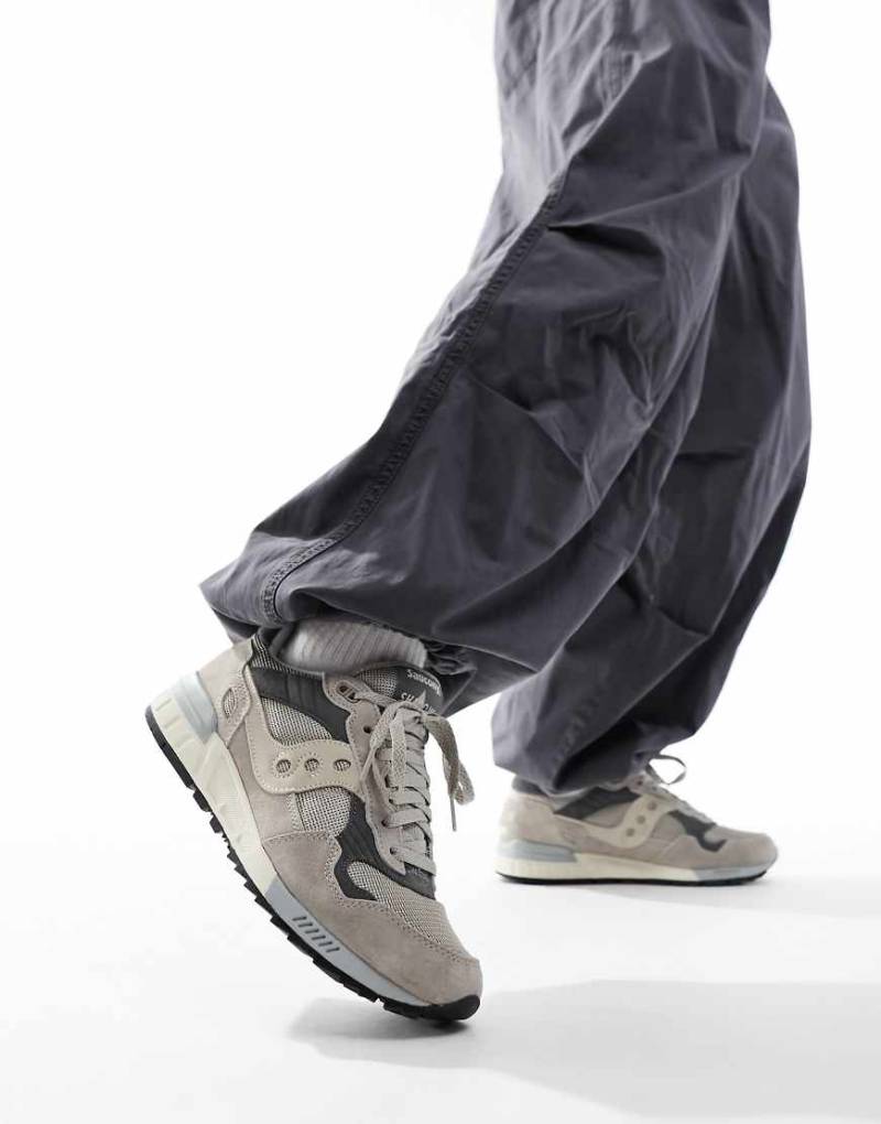 Saucony - Shadow 5000 - Runner-Sneaker in Grau von Saucony